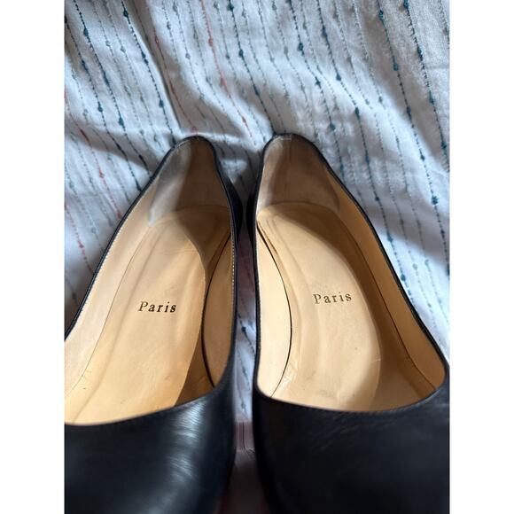 Christian Louboutin Classic Simple Black Leather Pumps Size 8.5 - Picture 7 of 8